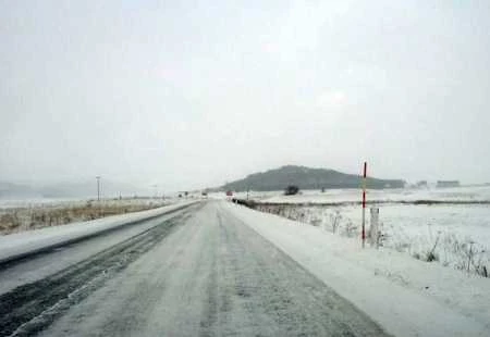Poledica i odroni na cestama u BiH