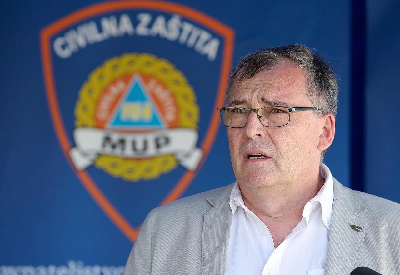 Capak: Realno je da će broj novozaraženih biti i 3000, a onda će padati