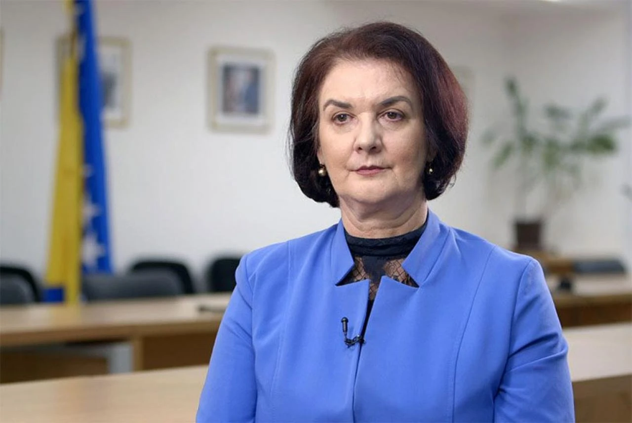 Klub SDA: Tadić mora podnijeti ostavku jer je prevarila državu