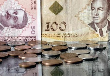 Prosječna neto plaća u BiH u ožujku 950 KM, a bruto 1.466 KM