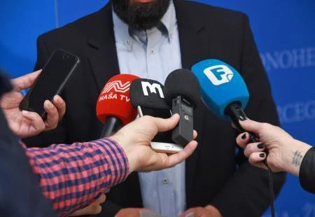 Društvo novinara BiH zahvaljuje svim donatorima, apelira na još zaštitne opreme