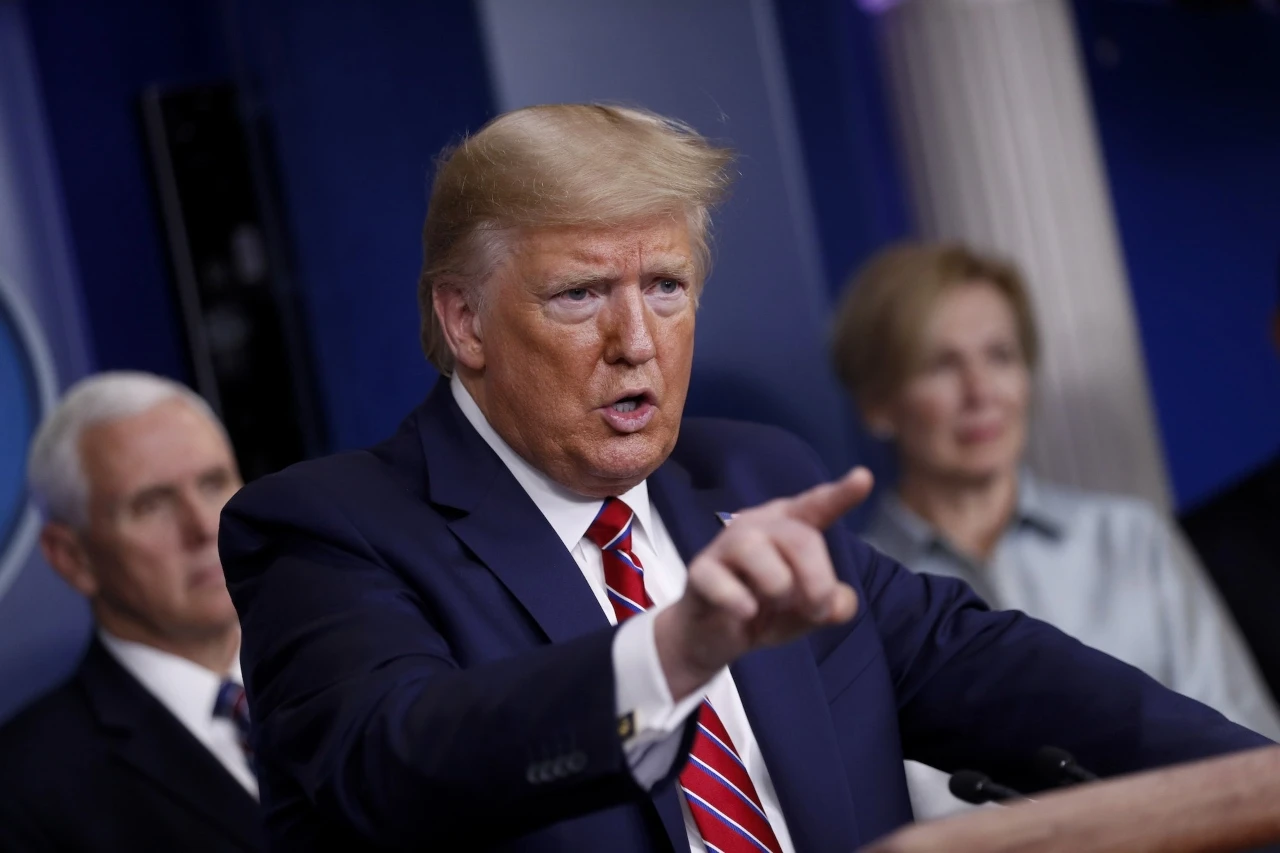 Trump traži od GM-a i Ford-a da krenu u proizvodnju respiratora