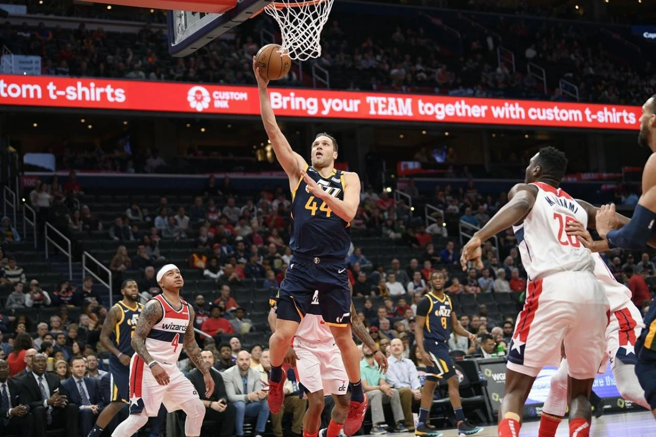 Bogdanović se uklopio u lošu šutersku večer Utaha protiv prvaka