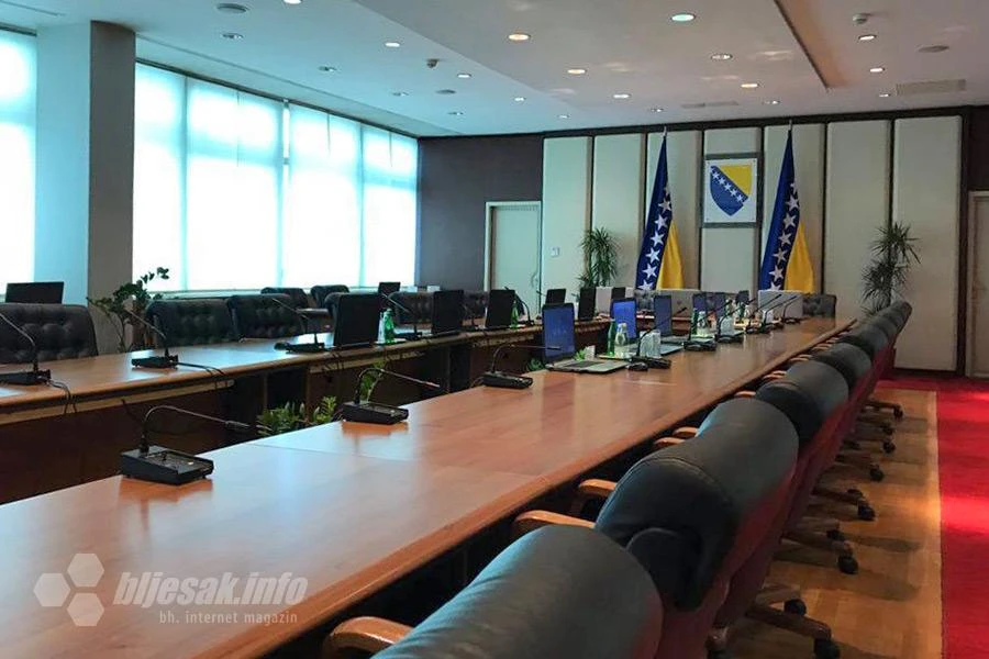 Božović čeka ruke SDA