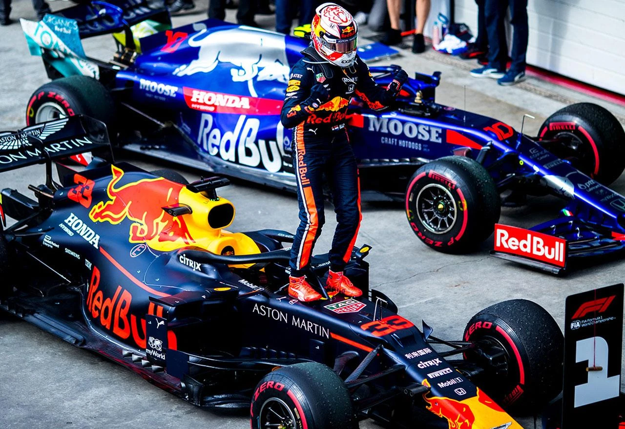 Max Verstappen produžio ugovor s Red Bullom
