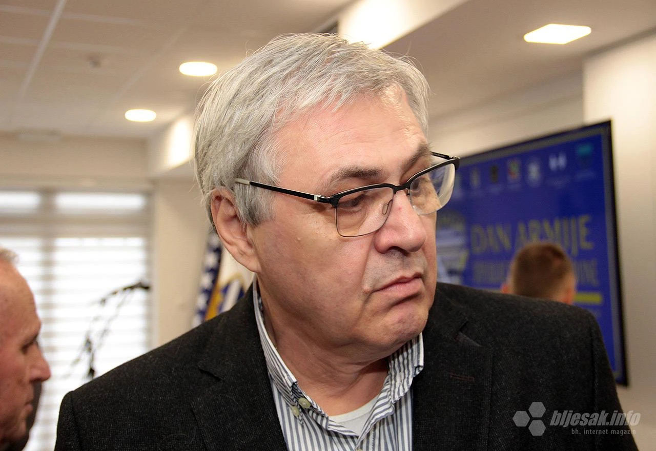 Oručević odgovara: Neće biti sreće za Mostar sve dok Marić 'vedri i oblači'