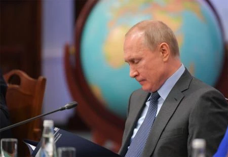Putin brani Huawei