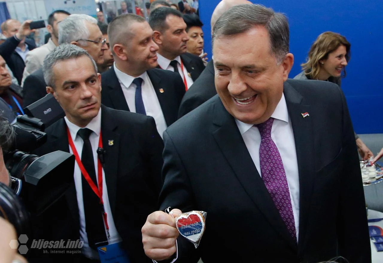 Dodik: Mit o Srebrenici je lažan mit