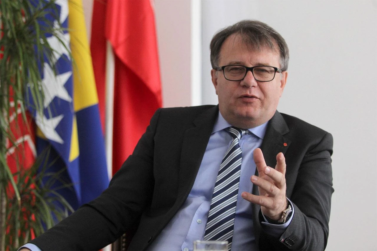 Nikšić: Vlasti nema dok to ne kažu HDZ i SNSD