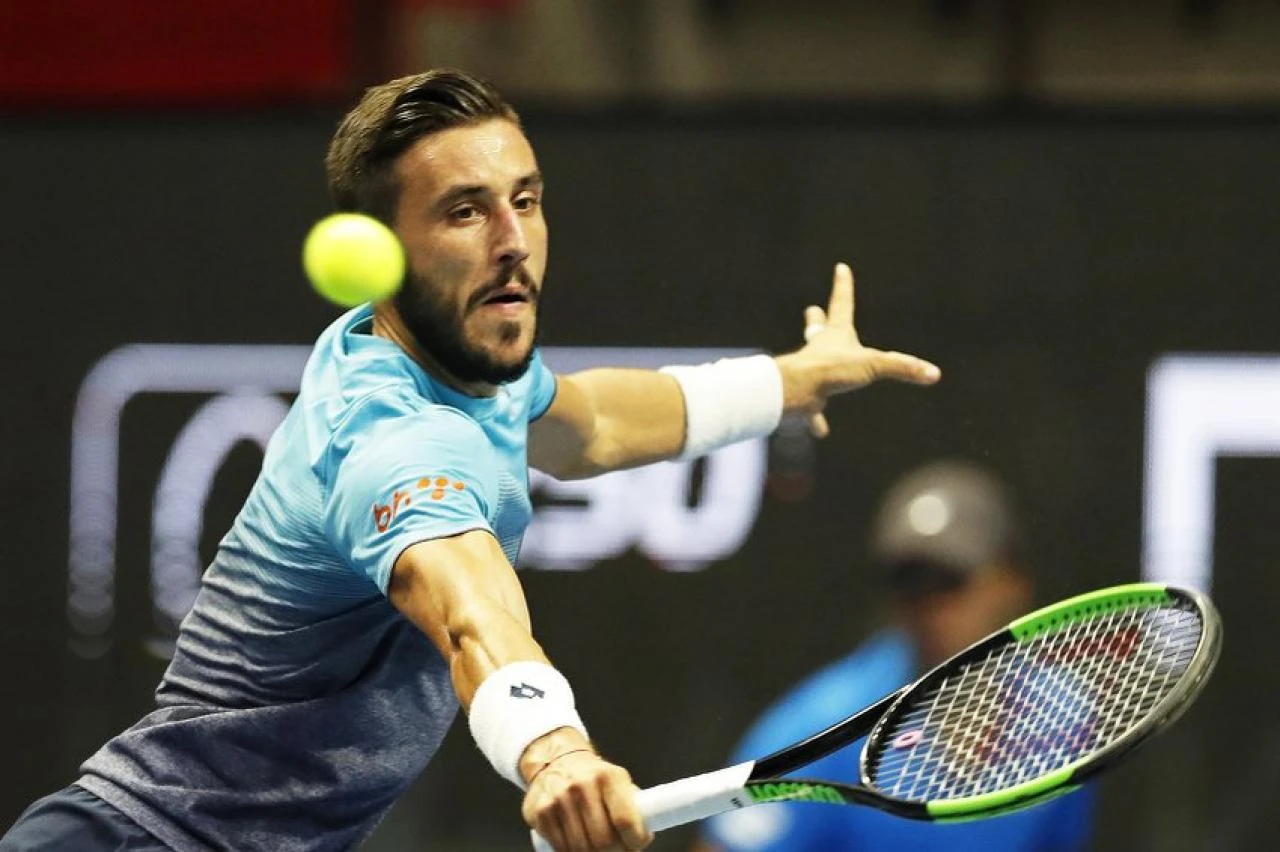 Džumhur preko Tsitsipasa do osmine finala Mastersa u Parizu