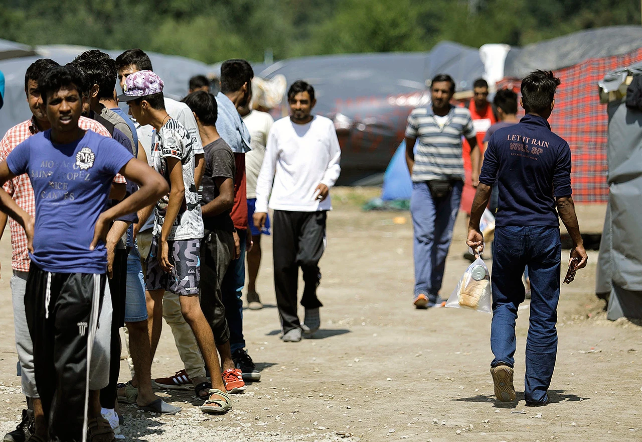 Dodik: BiH ne treba davati azil ilegalnim migrantima