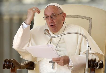  Papa Franjo osudio trgovinu djecom i odraslim ljudima