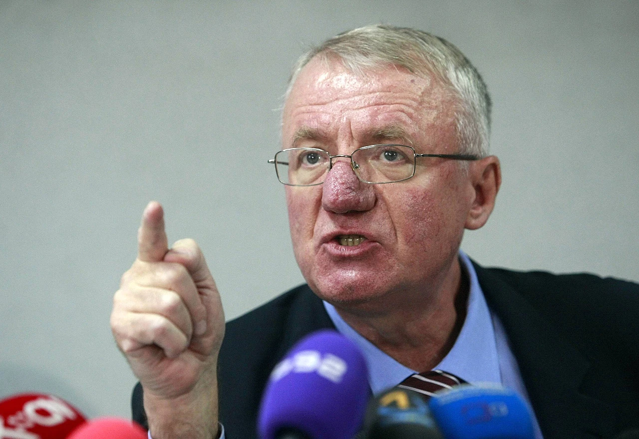 Srbija zabranjuje Šešeljev miting na godišnjicu ratnog zločina