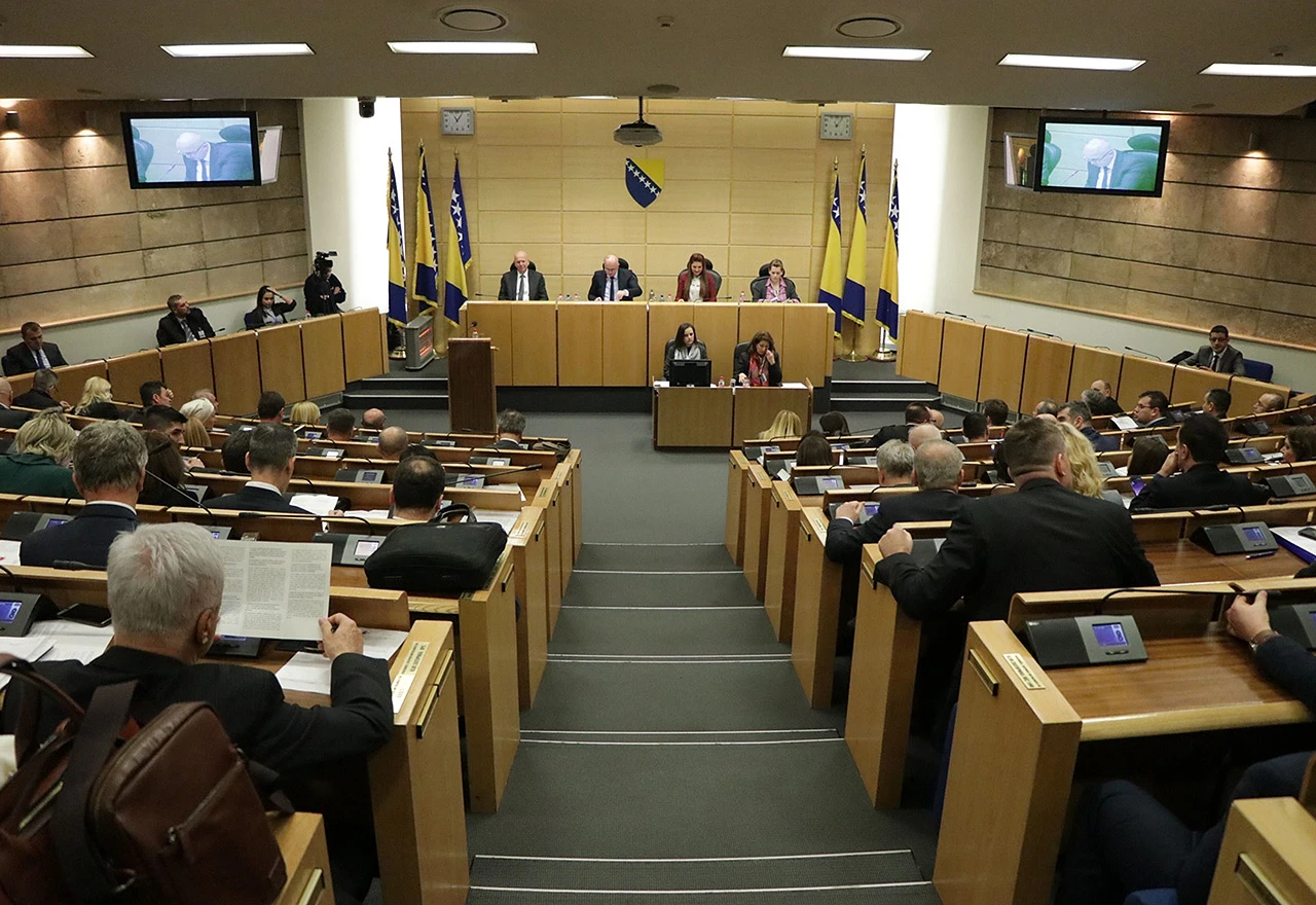 Zastupnici podržali produženje roka za uplatu glavnog duga