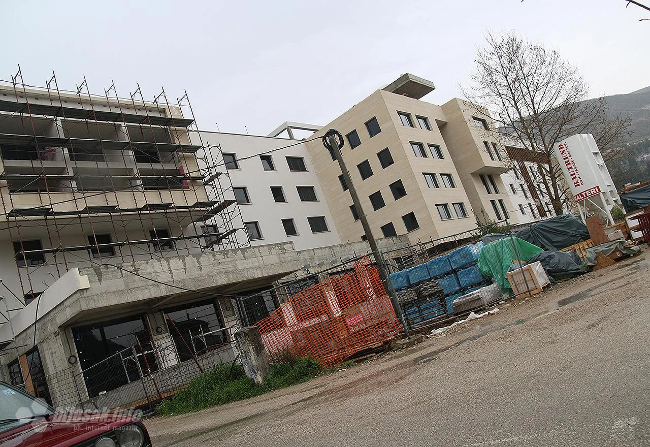 Mostar: Ozlijeđen radnik na gradilištu 
