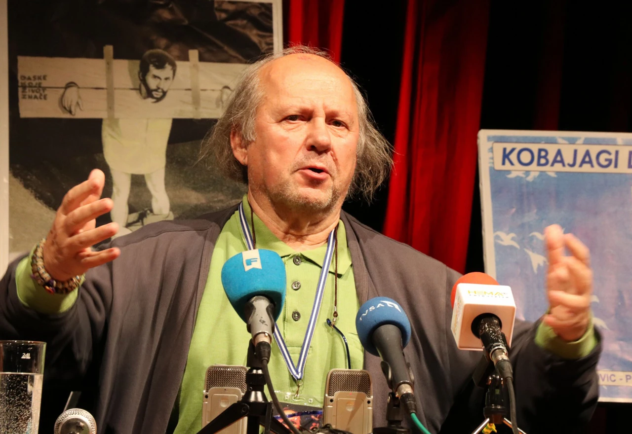 Za 25 godina Sokolovićeva monodrama "CABAres CABArei" odigrana 1.350 puta