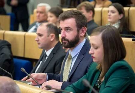 Gratz traži ukidanje viza građanima Kosova 