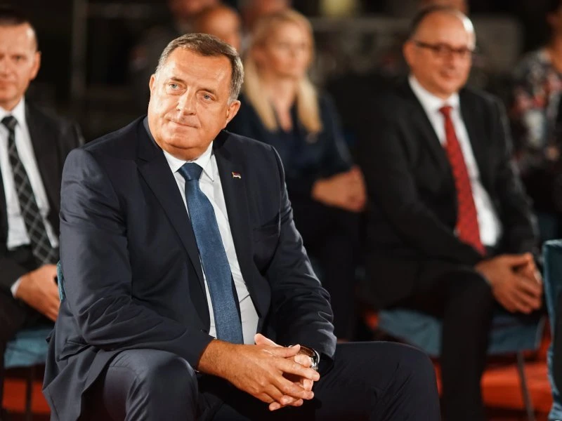Dodik: SNSD treba imati 10 ministarstava u novoj Vladi