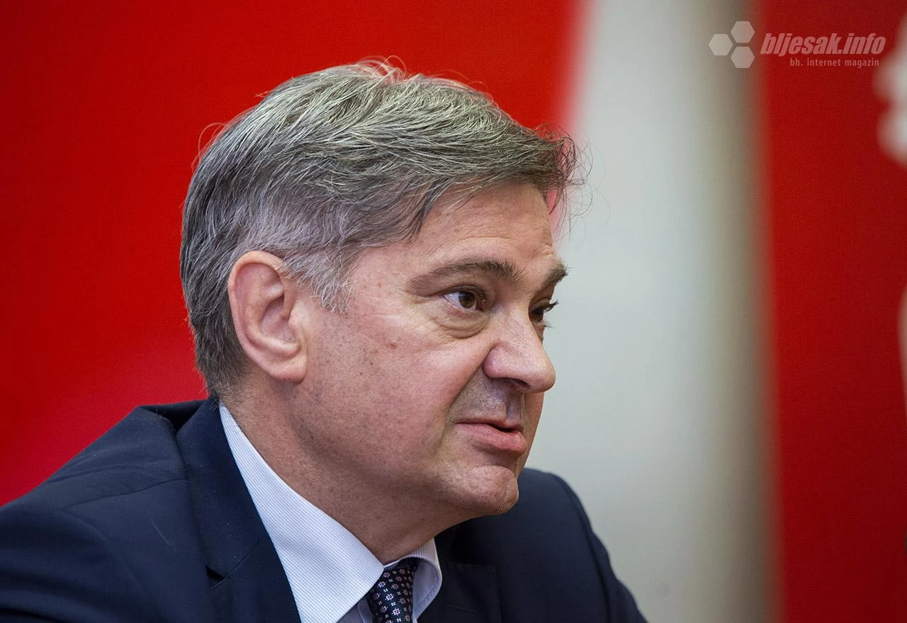 Zvizdić: Povratak životnim pitanjima