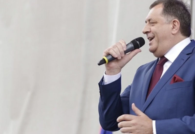 Dodik opsovao majku zastupniku PDP-a pa pobrao pljesak