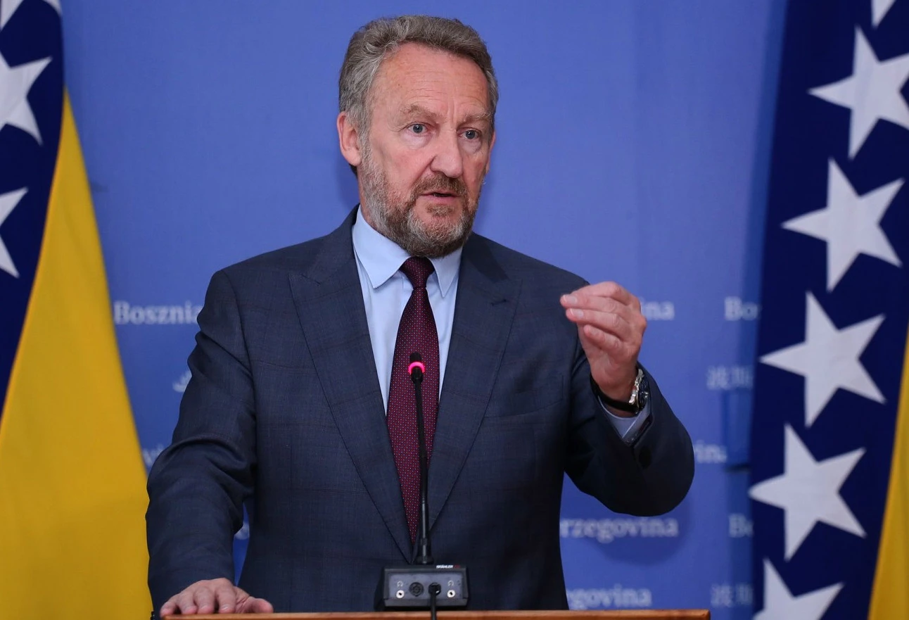 Izetbegović: Možda će Schmidt imati jača leđa