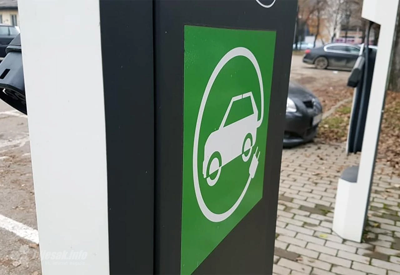 BMW planira do 2023. znatno povećati proizvodnju električnih vozila