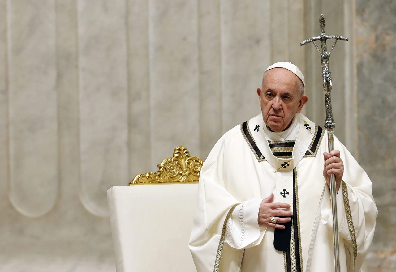 Po prvi put uskrsno slavlje Papa vodi online