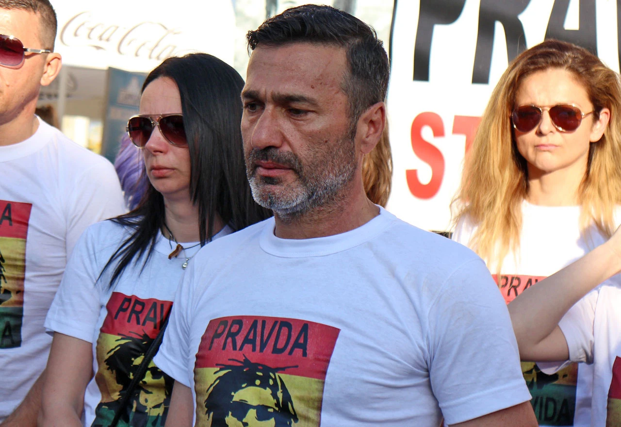 Davor Dragičević došao 'pogledati zastupnike u oči'