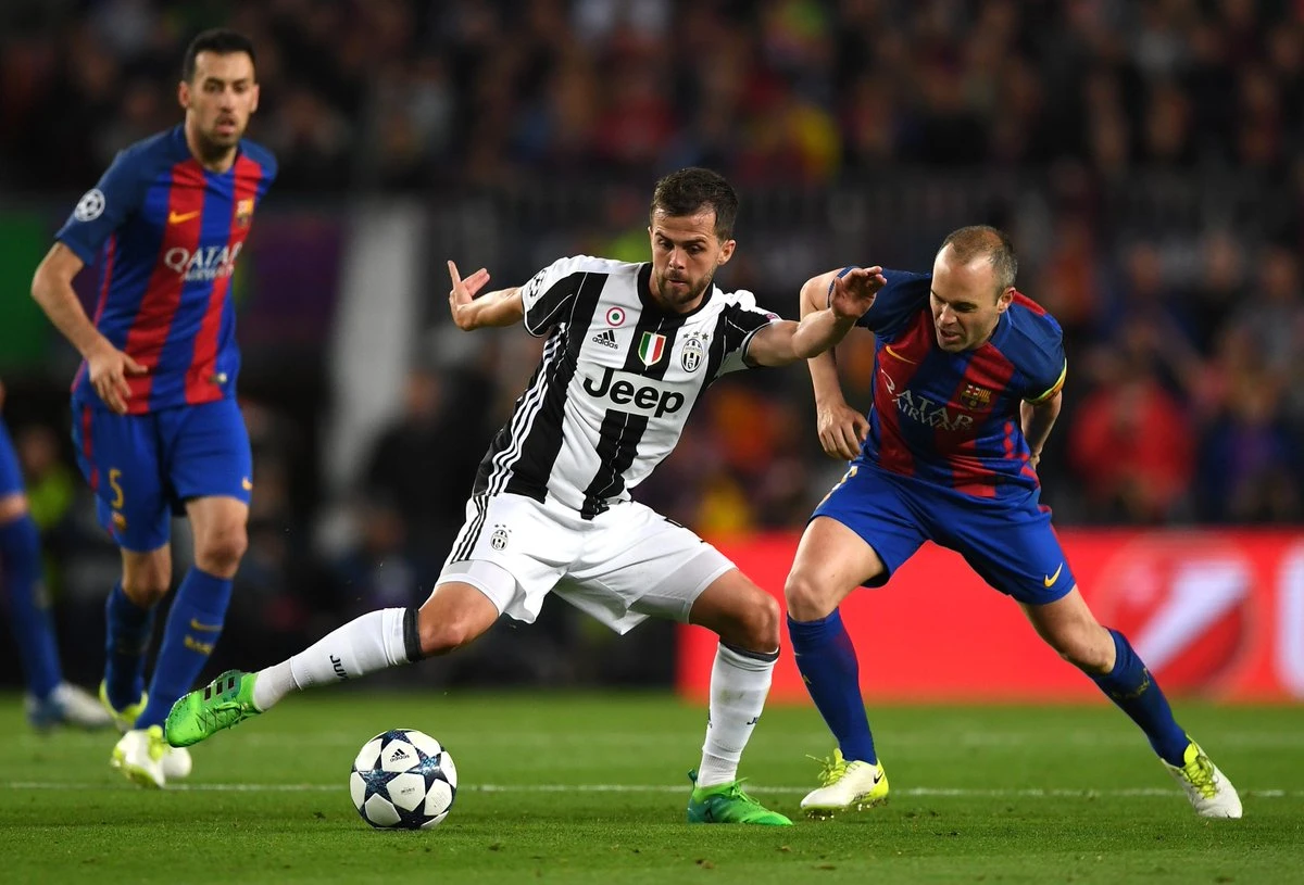 Uzavrelo na tržištu nogometaša: Pjanić na meti Barcelone?