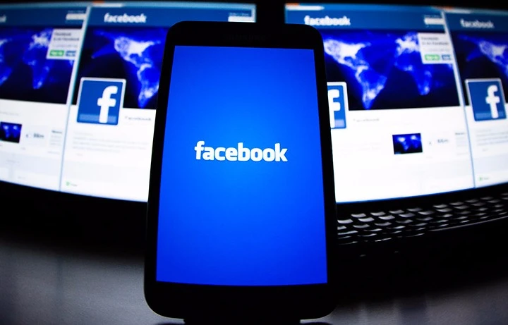 Facebook: Oznaka da ste online uskoro kraj vašeg imena 