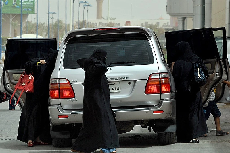 Ženama u Saudijskoj Arabiji dozvoljeno voziti automobile
