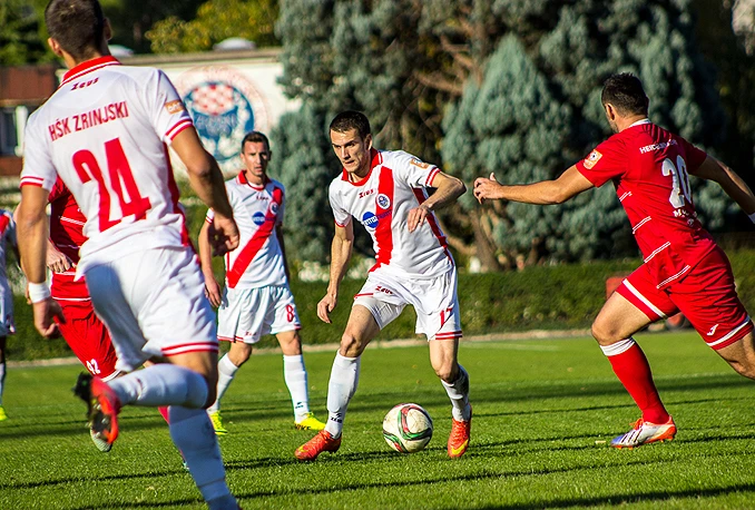 Zrinjski domaćin protiv Mladosti, Široki dočekuje Vitez