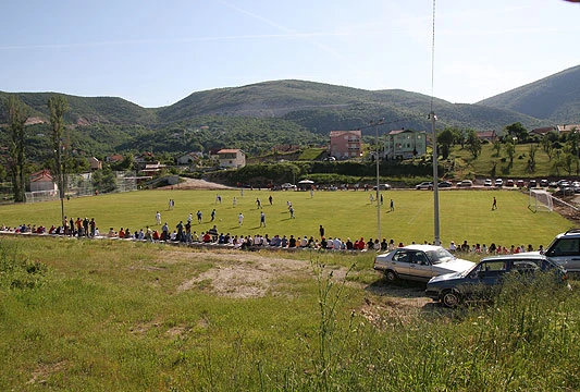 Bh. stadioni u statusu bara, njiva i močvara