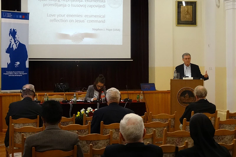 Oprost i pomirenje: Krilatice lišene sadržaja?