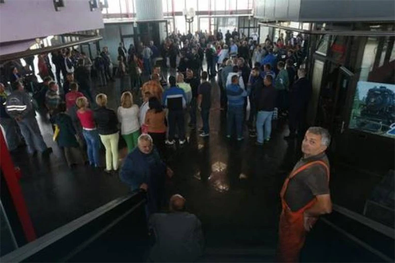 Još jedan štrajkač ŽRS-a zavšio u hitnoj, sutra dolaze i naše obitelji