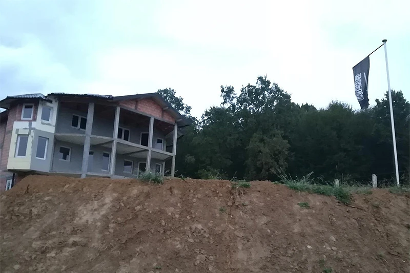 Zastava radikalnog islamističkog pokreta opet osvanula u BiH
