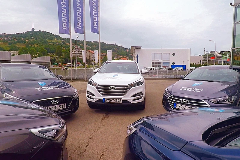 Hyundai ustupio vozila za Red Bull Cliff Diving