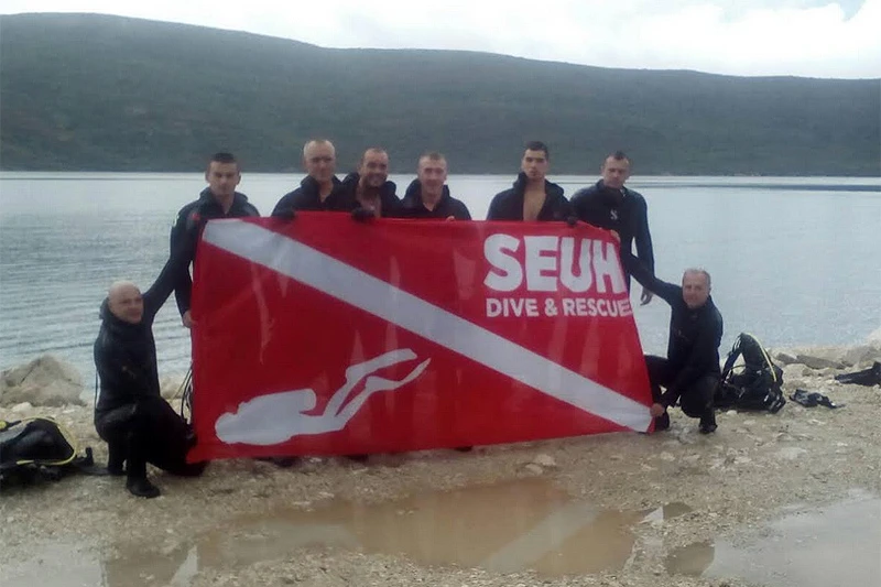 Završen tečaj ronjenja sa SEUH-om