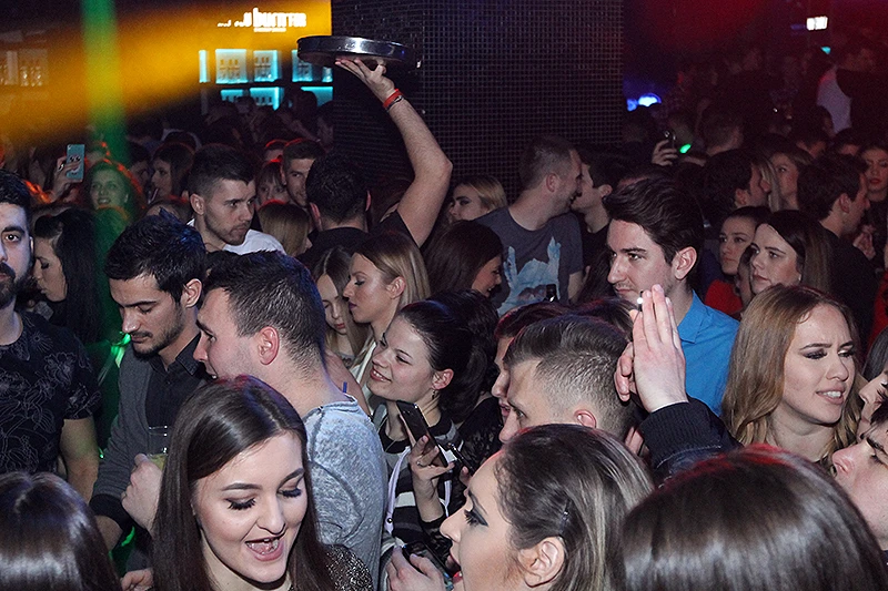Što čeka studente u Mostaru: 35 kvadrata za 350 KM i popusti za provode