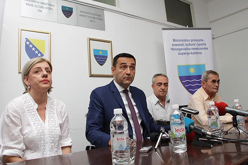  Ministar Hadžović: U prve razrede osnove škole u HNŽ upisan 1901 učenik