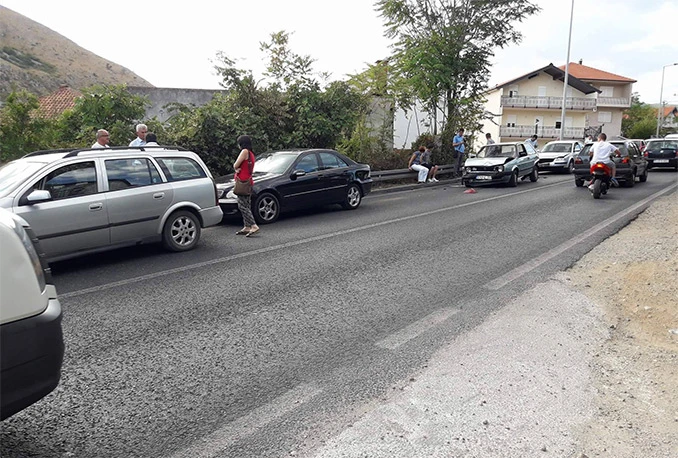 Mostar: Lančani sudar na magistrali, jedna osoba ozlijeđena