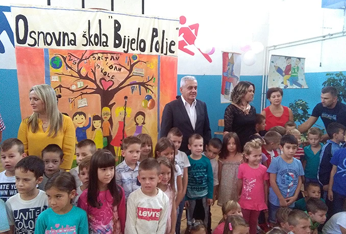 OŠ 'Bijelo Polje': Školska priredba povodom nove školske godine