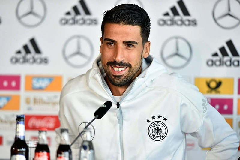 Khedira siromašnoj i bolesnoj djeci donirao 1.200 ulaznica