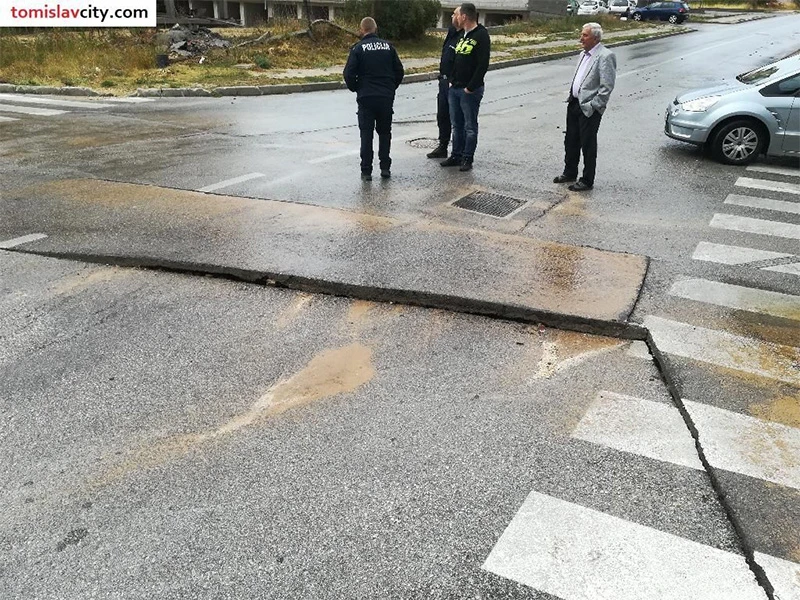 Propala cesta u Tomislavgradu