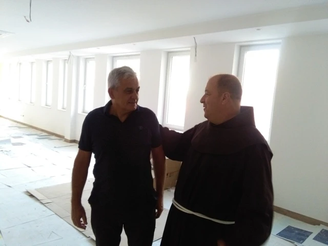 Bešlić posjetio "Dompes"