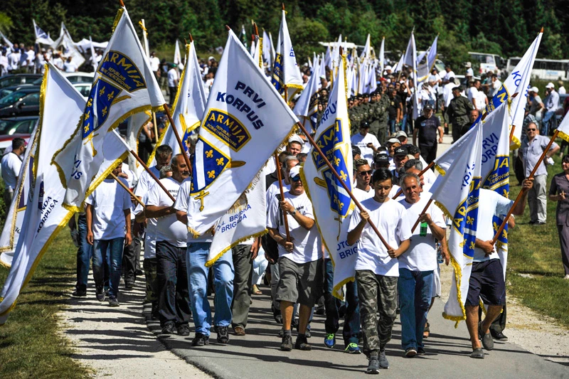 Sarajevo dobilo Trg Prvog korpusa: Armija RBiH najpoštenija vojska na svijetu?!