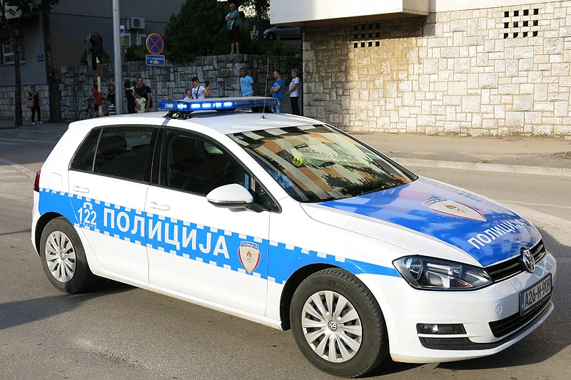 Stolac-Berkovići: Sletio Chryslerom s ceste i poginuo