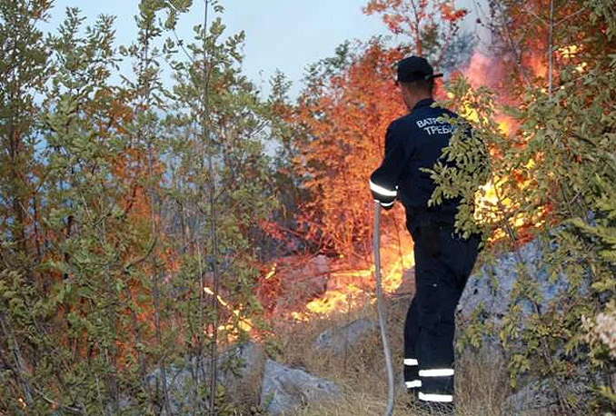 Trebinje: Gori selo Dubočani