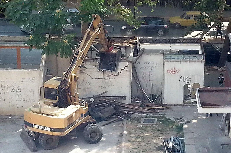 Puni snage nakon odmora: Nastavljeno rušenje nelegalnih objekata u Mostaru