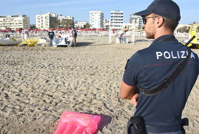 Na poznatom jadranskom ljetovalištu četvorica silovala Poljakinju dečku pred očima